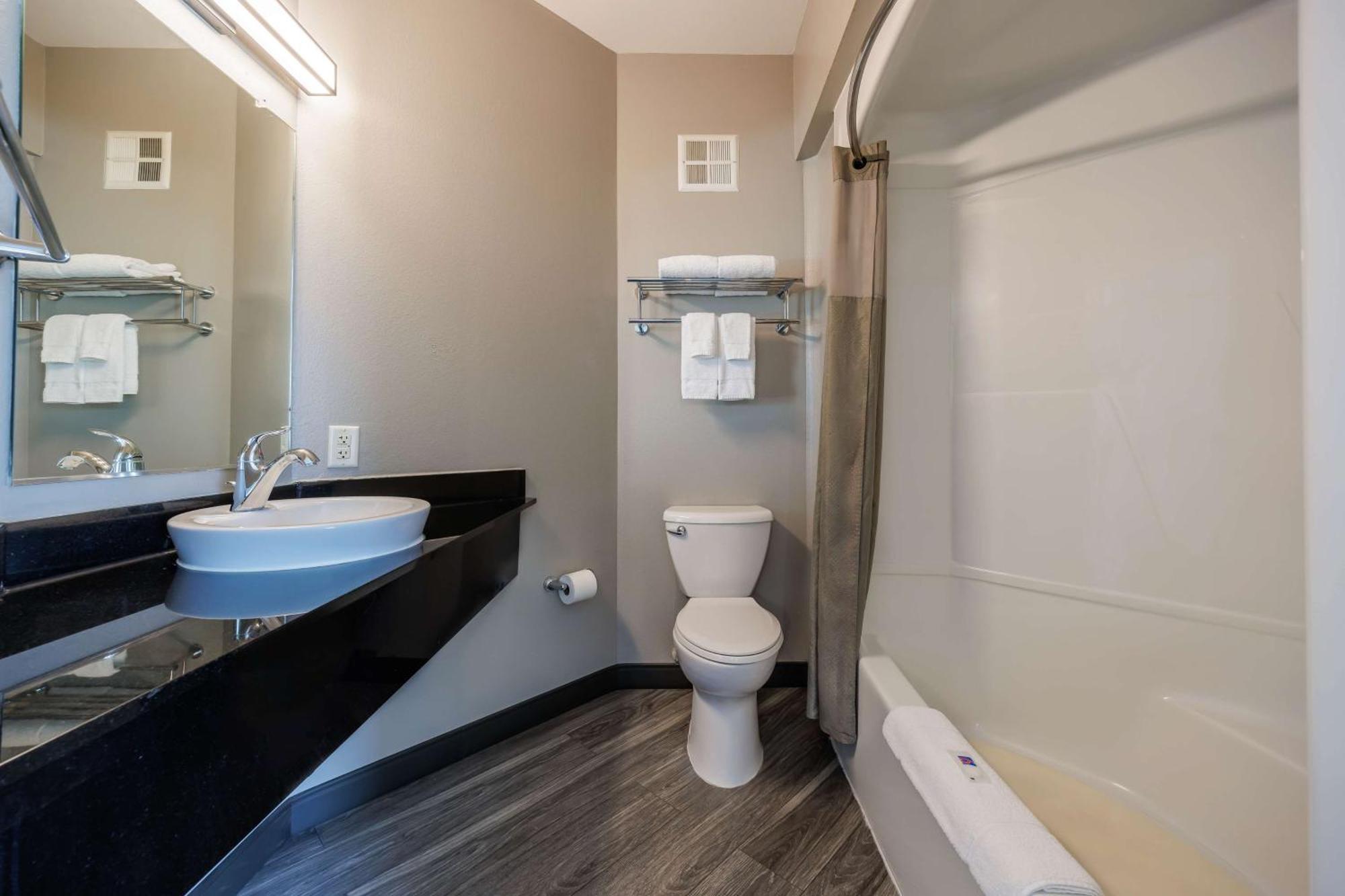 Doniphan Motel 6-Grand Island, Ne מראה חיצוני תמונה