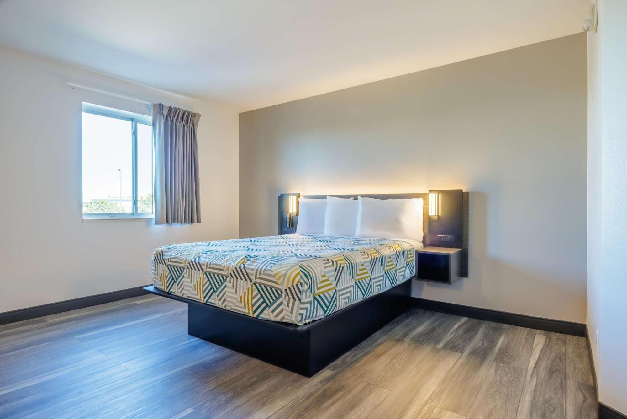 Doniphan Motel 6-Grand Island, Ne מראה חיצוני תמונה