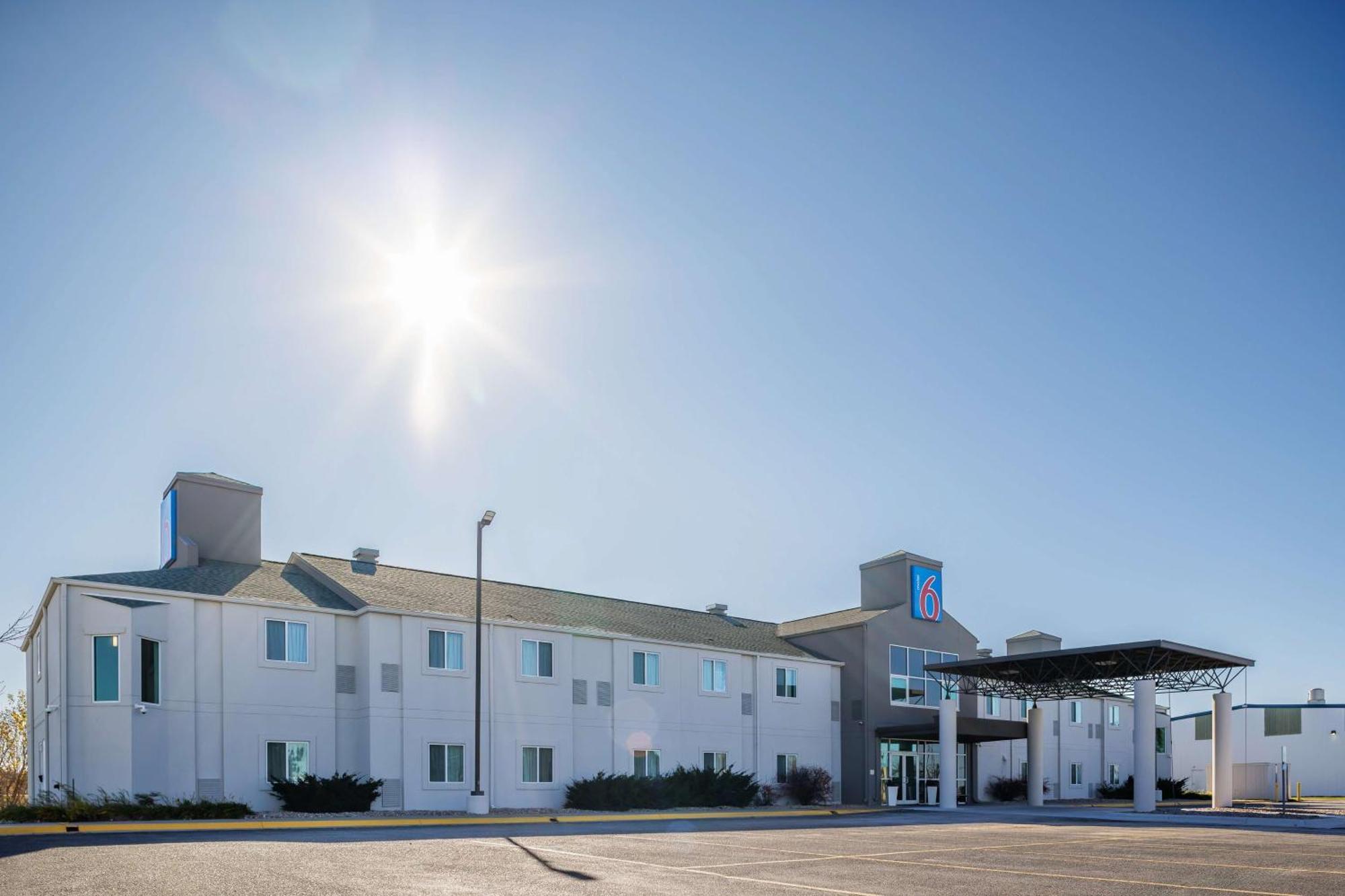 Doniphan Motel 6-Grand Island, Ne מראה חיצוני תמונה